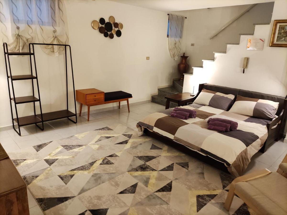 B&B Firmino La Loggia ภายนอก รูปภาพ
